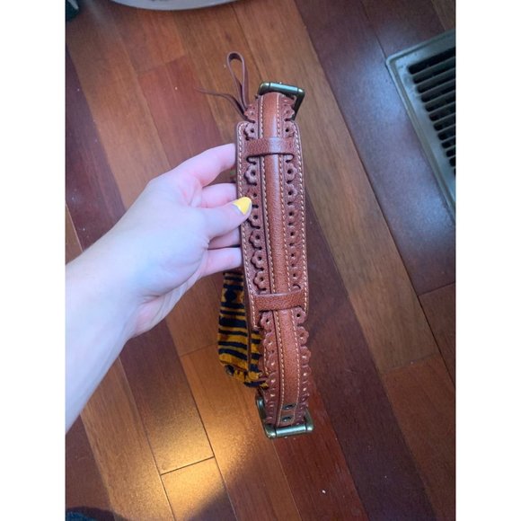 Isabella Fiore Shoulder Bag - Picture 3 of 5